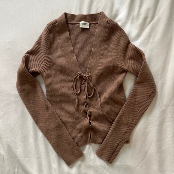 Abercrombie & Fitch Tops - Long sleeve lace-up long sleeve